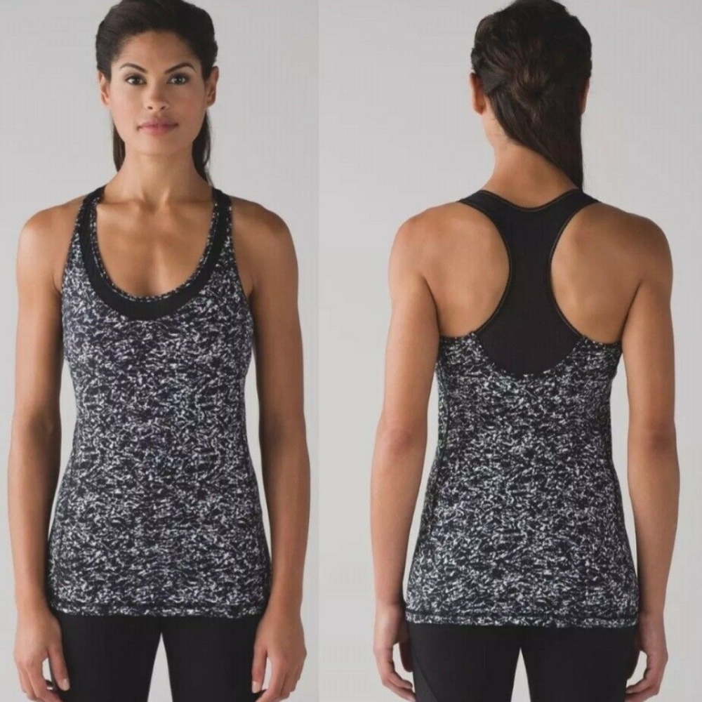 LULULEMON DEEP BREATH TANK WOMENS SIZE 4 ICED WAVE WHITE BLACK PRINT SHELF BRA